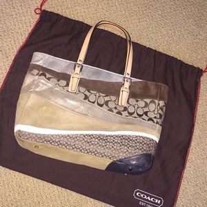 Coach Signature Wave tote